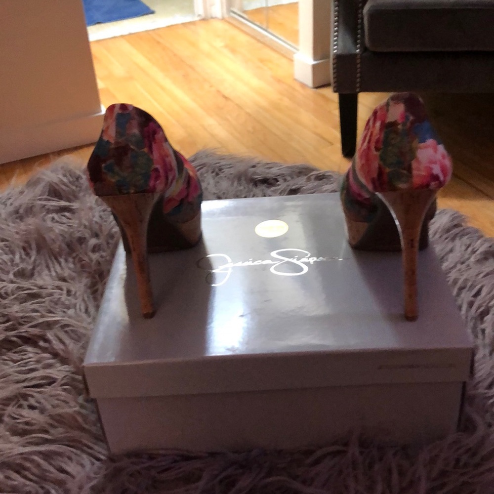 Jessica Simpson Platforms - Picture 7 of 8